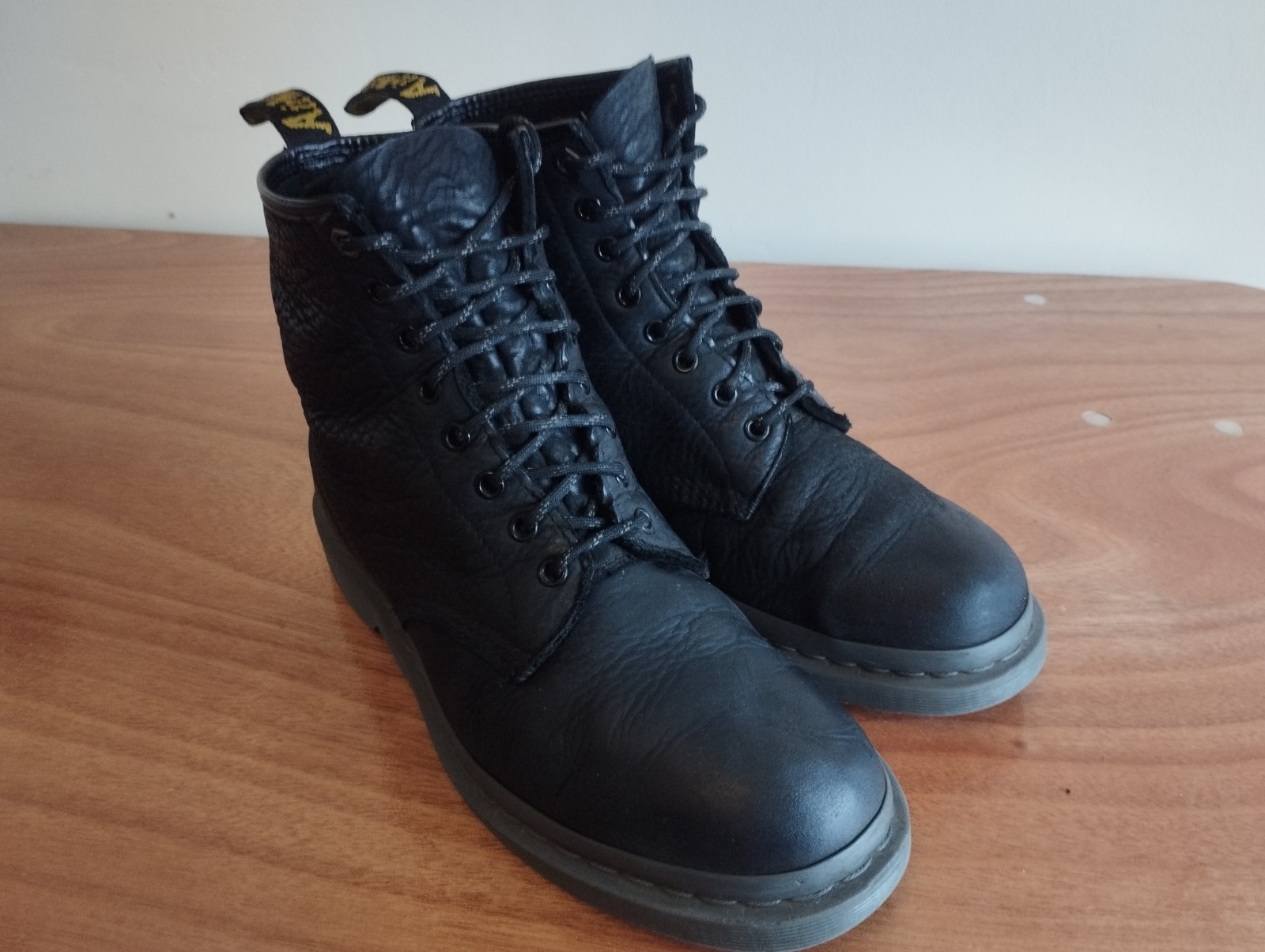 Men's Dr Martens Leather Boots UK Size 10/10.5 - Great Condition! image 2