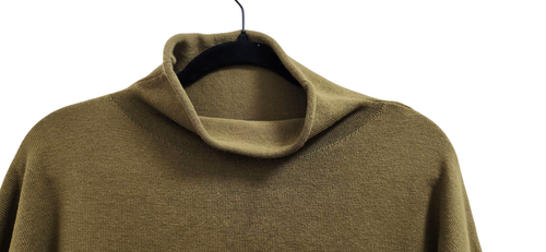 Line and Dot Neck Sweater dress Size M - Picture 3 of 12