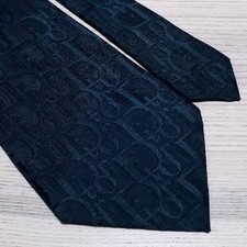 item Christian Dior tie 1382