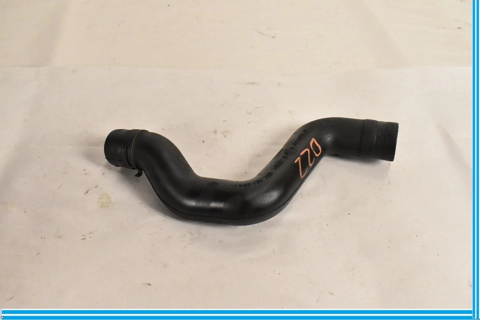 Manguera de refrigeración de aceite de motor Porsche Boxster Cayman 05-12 98710706401 OEM Foto 4 de 4