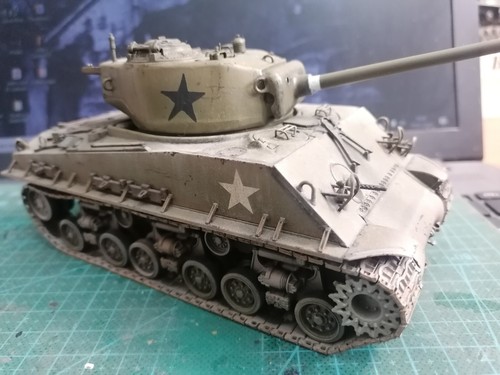 Vendo modellino Scala 1:35 Tamiya 35346 Carro Armato USA M4A3E8 Sherman - Foto 4 di 8