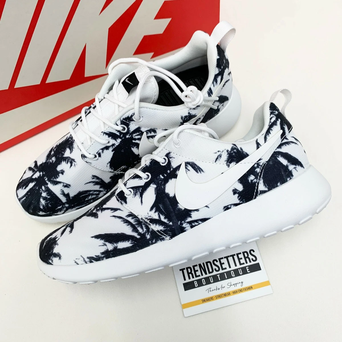 NIKE ROSHE RUN PALM TREE FLORAL WHITE BLACK WOMENS TRAINERS GS eBay