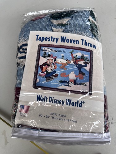 2010 Walt Disney World Tapestry Woven Throw Blanket 60x 50” Ice Skating Mickey