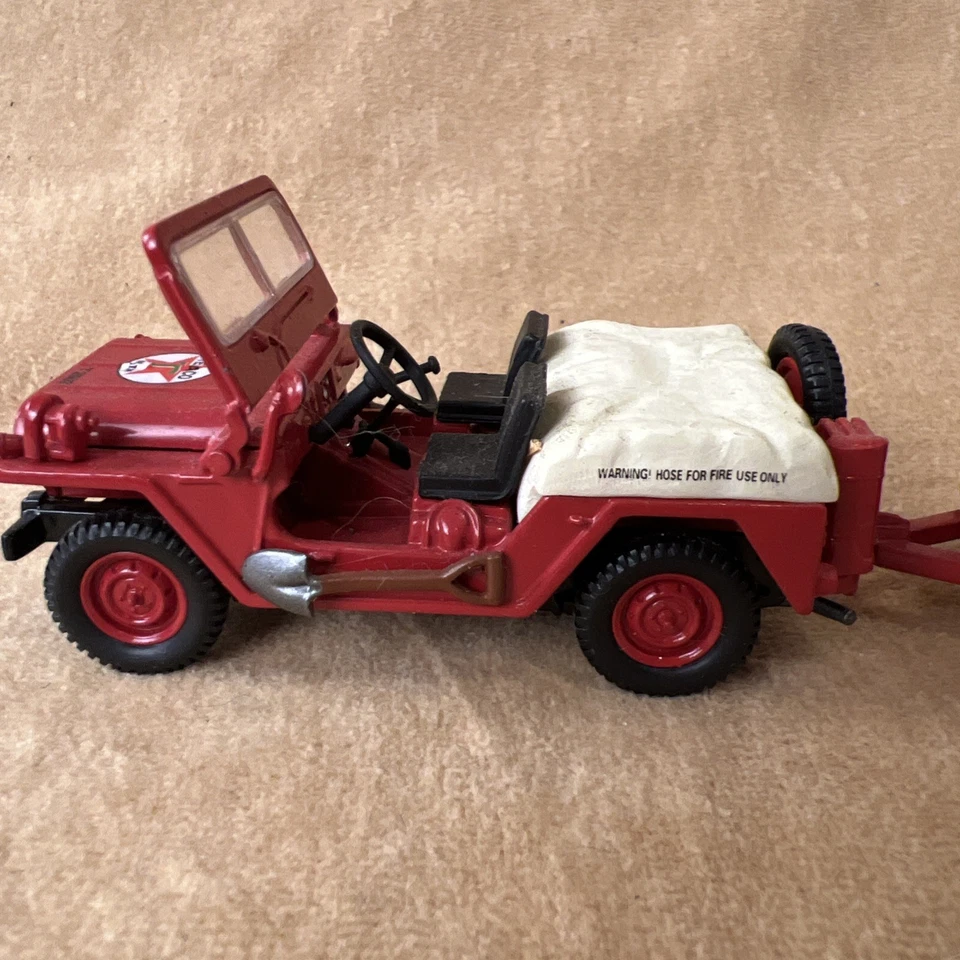 Camión utilitario Texaco M151 A1 “mutt” edición limitada Jeep y remolque LEER Foto 2 de 4