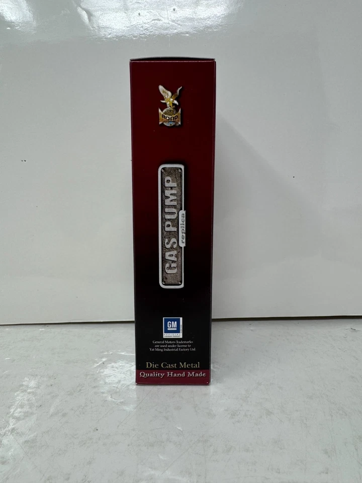 Yat Ming Road Signature Chevrolet Service Gas Pump 1:18 Diecast Vintage - Image 3 of 4
