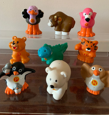 FISHER PRICE LITTLE PEOPLE ALPHABET ANIMAL LOT        F-O-L-P-I-Y-T-N-B