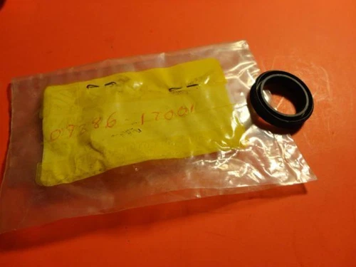 OIL SEAL