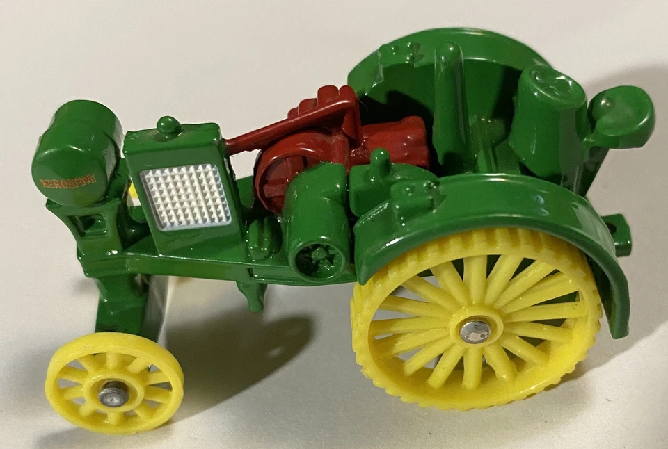 ERTL John Deere 1915 Waterloo Boy Tractor Collectors Edition 1/64 Never Played W - Image 4 of 4