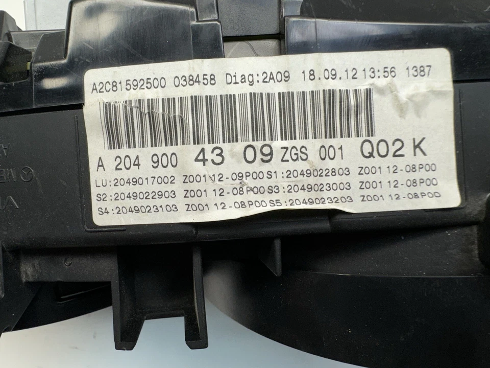 Cuadro de instrumentos velocímetro Mercedes-Benz C250 2013-2013 indicadores #197 Foto 3 de 4