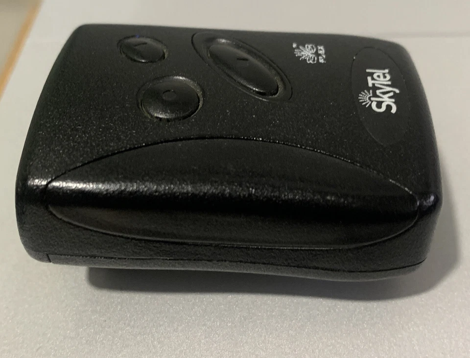 Sun Telecom ST800 Plus Alpha Numeric Pager w Clock & Alarm - Image 4 of 4