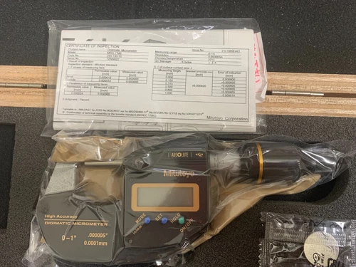 Mitutoyo 293-130-10 High Accuracy Digital Micrometer,  0-1"/0-25mm .000005"