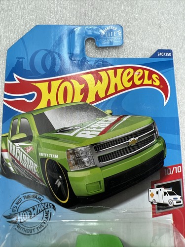 2020 HOT WHEELS CHEVY SILVERADO LIME GREEN P CASE TREASURE HUNT HW RESCUE B184 - Picture 2 of 10