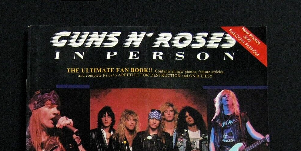ガンズアンドローゼス Tour Book Guns N’Roses Amazon.com: Guns N' Roses Complete, Vol. 2: 9781859094860