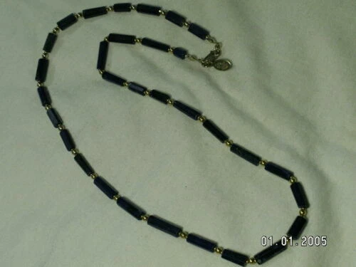 Collane e pendagli di lusso con gemme di oro lapislazzulo