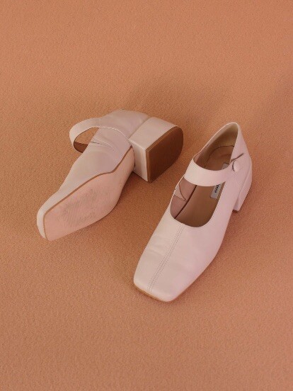 About Arianne Mary Jane Charlotte Glass Ivory Cream Leather Maryam Nassir Zedah View 5