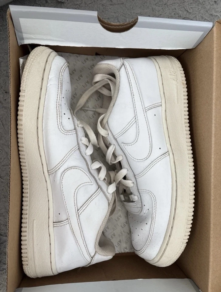 Size UK 6 (gs) - Nike Air Force 1 '07 Low Triple White, photo 4 of 5
