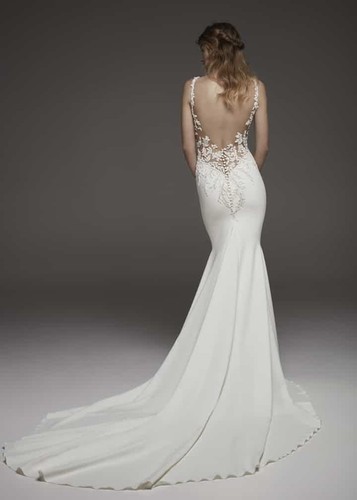 ProNovias Atellier Hosta Wedding Gown