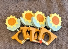 VTG Handmade Sunflower Wooden Napkin Rings, Set of 4 CottageCore NEW