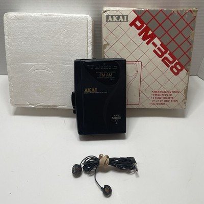 RARE VINTAGE AKAI PM-328 AM/FM STEREO CASSETTE PLAYER IN BOX Sticker On Display!