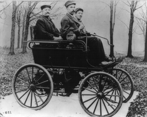 Oldsmobile primer coche 1897 8X10 foto imagen vehículo americano rescate E Olds - Imagen 1 de 1
