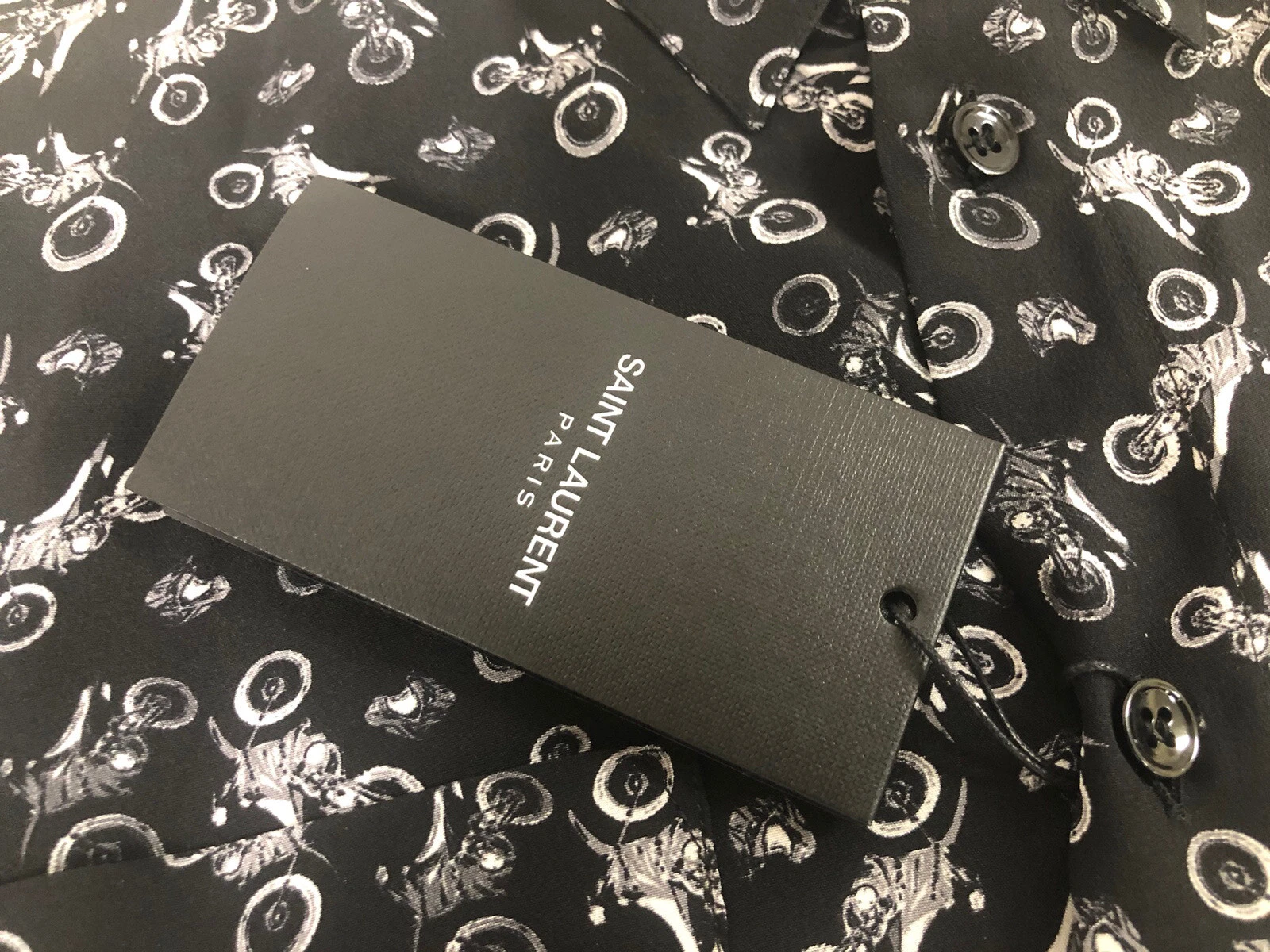 SAINT LAURENT (YSL) Camicia Saint Laurent in seta con grafica stampa moto 37EU 14.5US $1350.00 nuova con etichette