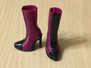 barbie boots