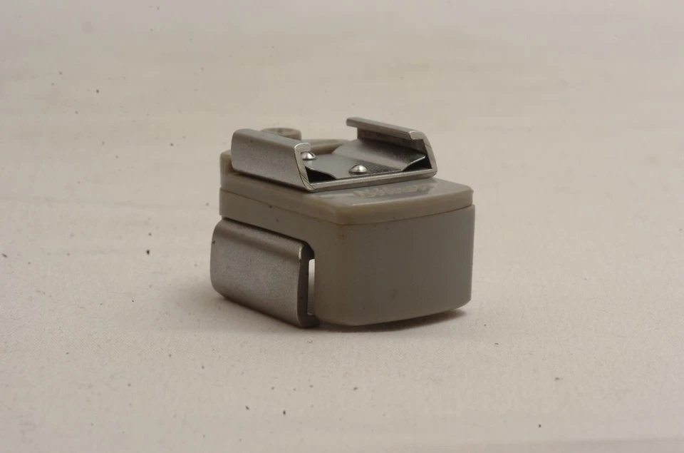 @ SakuraDo Camera @ Nippon Kogaku Flash Gun Coupler Shoe Attachment for Nikon F - Image 3 of 4