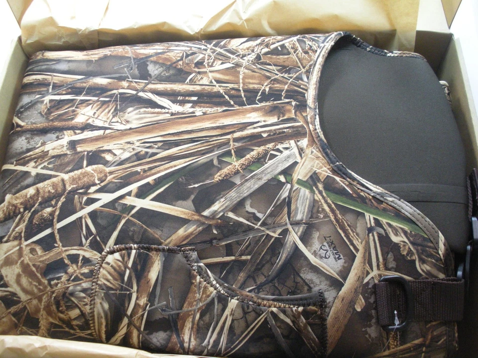 Frogg Togg 2713633-14 Amphibian 3.5mm Neoprene Chest Wader Max 7 Size 14 - Image 2 of 4