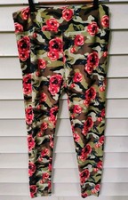 Lularoe tall and curvy leggings Roses On Camouflage Minimal Wear