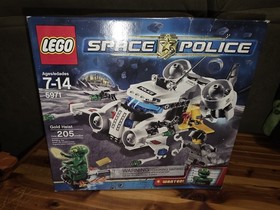 LEGO 5971 Space Police Gold Heist BRAND NEW FACTORY SEALED 2009 205 Pieces