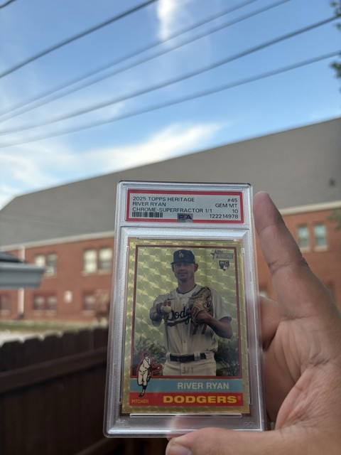 2025 Topps Heritage - River Ryan #45 Chrome (RC)