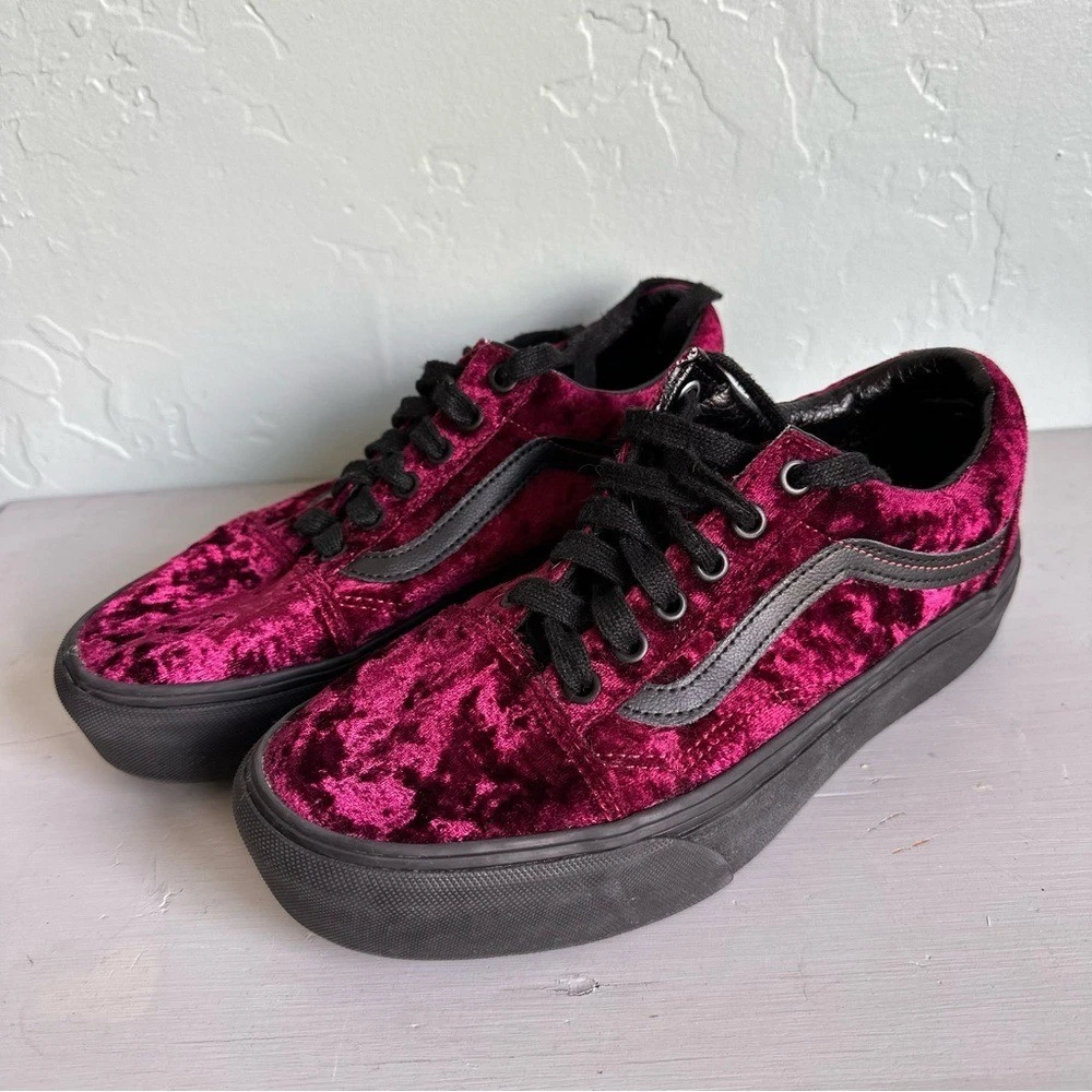 VANS Old Skool Velvet Athletic Shoes for Women for sale | eBay display picture 1