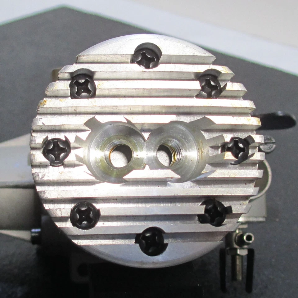 O.S. MAX-H80R/C 13.23cc R/C Vintage 2 cycle glow engine for airplane, new f/s - Image 2 of 4