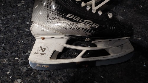 Bauer Vapor Hyperlite 2 Ice Hockey Skates Senior Size 7 Fit 2 - Picture 8 of 10