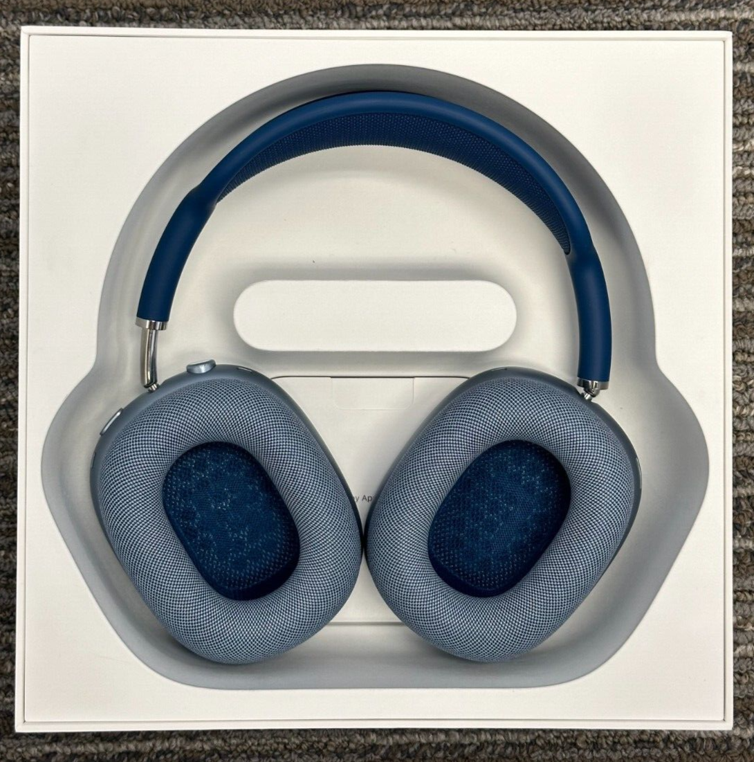 Apple AirPods Max Over Ear Headphones Sky Blue MGYH3AM/A Free Ship