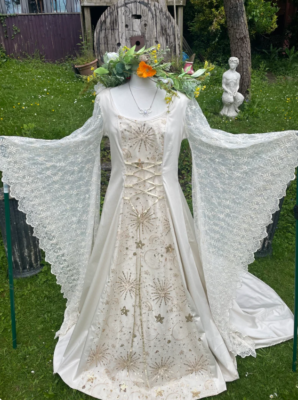 Medieval Vintage Wedding Dresses Long Sleeves Lace Appliques A-Line Bridal  Gowns | eBay