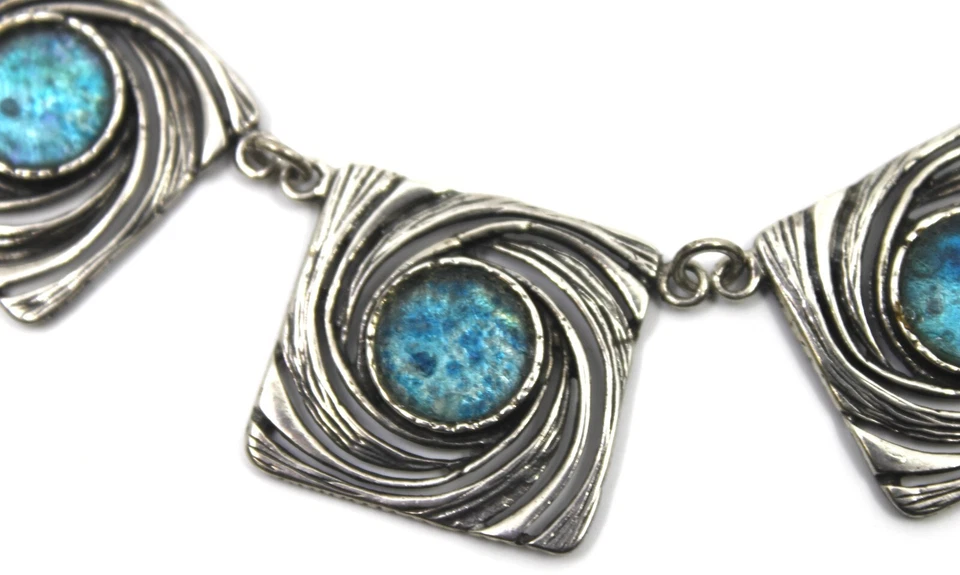 Collar de plata de ley con eslabones cuadrados colgante Israel Foto 4 de 4