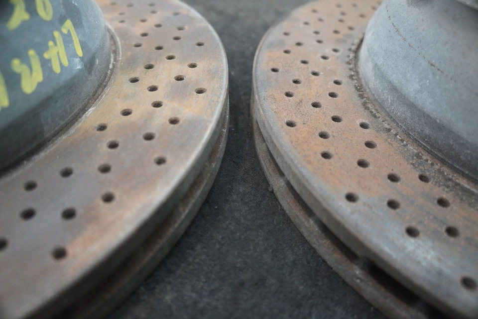 Juego 2 rotores freno disco trasero 99635240104 Porsche 911 Carrera 996 997 1999-2012 Foto 3 de 4