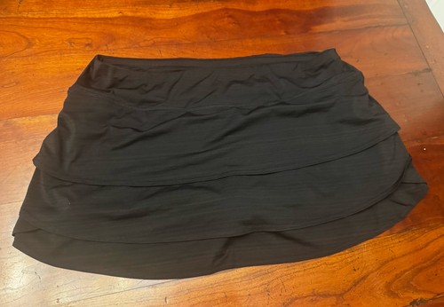 Women's ATHLETA Black Stripe Swagger Skort Tennis Skirt Built In Shorts Size XL
