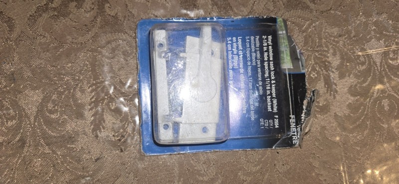 Part 173971-W,Prime Line Products,White, Vinyl Window Sash Lock With Keeper,