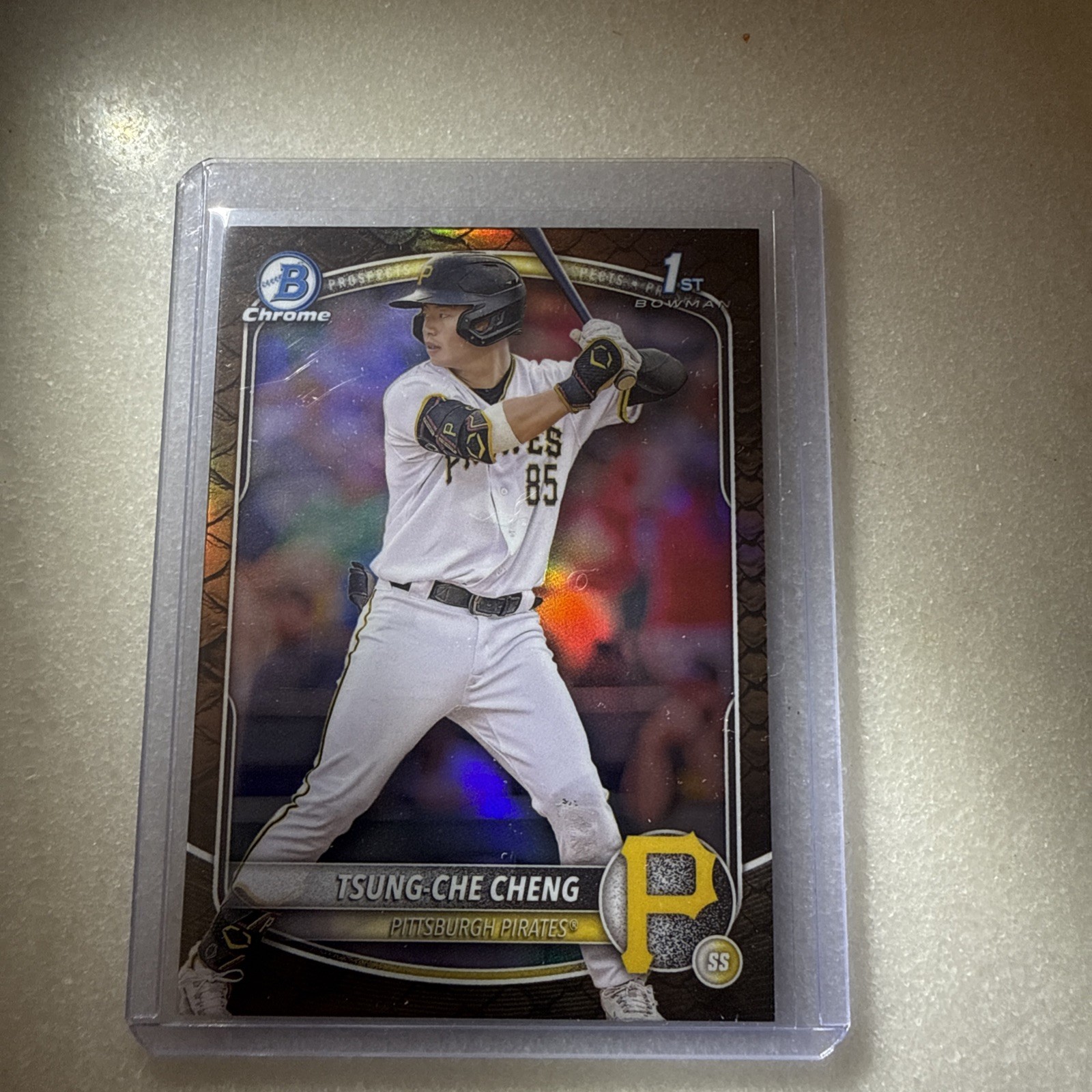 TSUNG-CHE CHENG 2025 BOWMAN CHROME 1ST REPTILIAN REFRACTOR PIRATES BCP-95 
