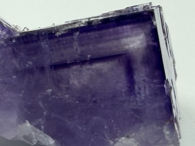TOP: Phantom-Fluorit aus Berbes, Spanien   Intensiv Violett   Sammlerstück