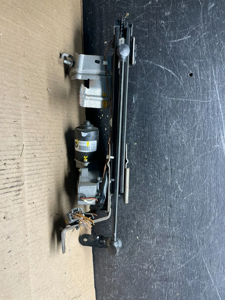 2008-2020 Dodge Grand Caravan Town Country Power Trunk Liftgate Motor U9344 DG - Image 4 of 4