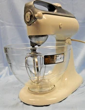 VINTAGE  KITCHENAID MIXER  MODEL 4C STAND MIXER w/ BEEHIVE GLASS BOWL & BEATER