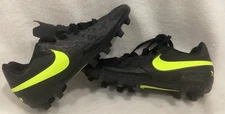 Nike Tiempo Baseball Soccer Football Cleats  Size 12 C Athletic