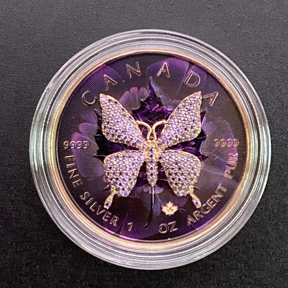Hoja de arce de plata con joyas de Swarovski de 1 OZ “MARIPOSA NOCTURNA” - SOLO 100 HECHO Foto 4 de 4