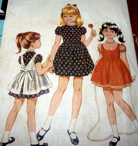 *LOVELY VTG 1960s GIRLS DRESS & APRON Sewing Pattern Size 3
