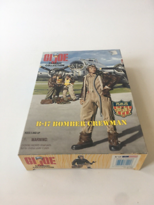 G.I. Joe B-17 Bomber Crewman フィギュア Amazon.com: GI Joe Classic Collection WWII Forces B-17