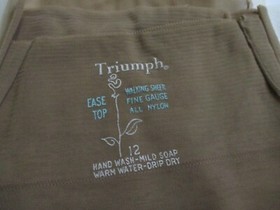 1 PR VINTAGE TRIUMPH SEAMED FULL FASHIONED NYLON STOCKINGS SIZE 12 MED 35" BEIGE