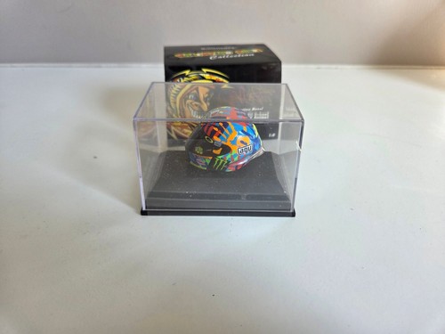 Minichamps 1/8 Helmet - V. Rossi - 2014 Misano (Handprints) - 398140096 - Picture 7 of 9